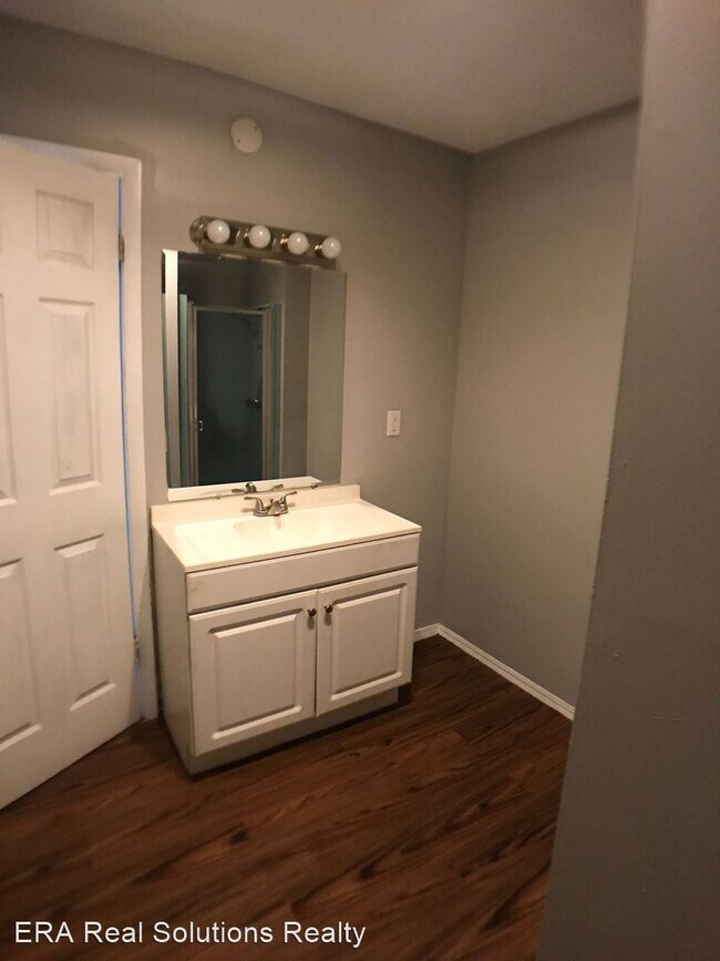 Foto del edificio - 3 br, 2 bath House - 4200 Dundee Avenue