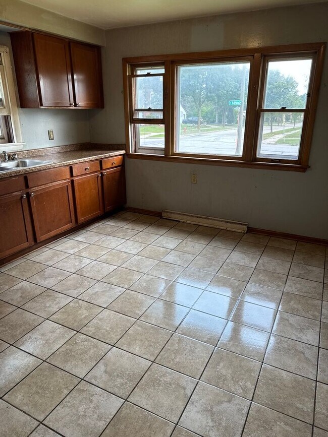 Foto del edificio - 4079 N 84th St