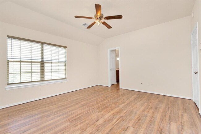 Building Photo - 8906 Wildbird Ln