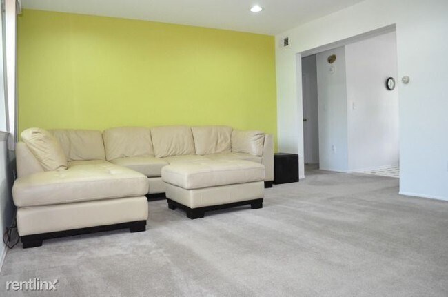 Building Photo - 2 br, 1 bath Apartment - 192 Evergreen Road