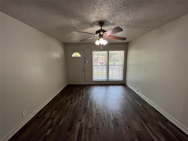 Foto del edificio - 9840 San Lea Dr