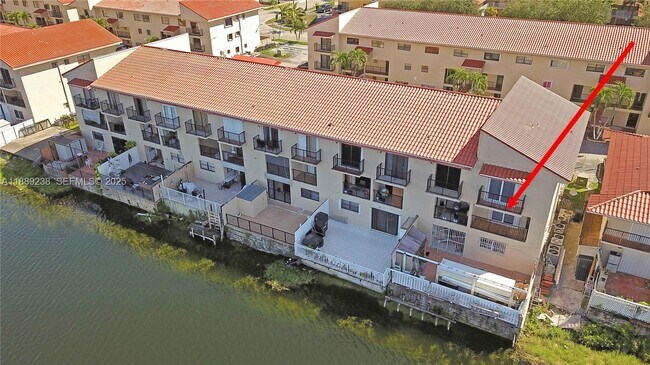 Foto del edificio - 5530 W 26th Ct