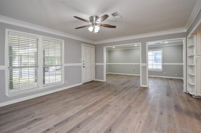 Foto del edificio - 6638 Granite St