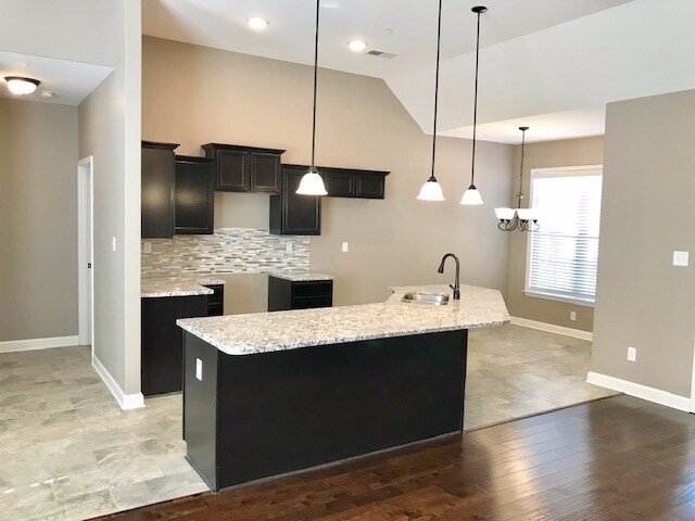 Building Photo - 8847 Glen Crossing