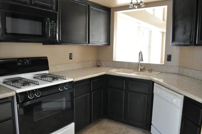 Foto del edificio - 6608 Lombard Dr