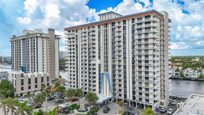 Building Photo - 1600 S Ocean Dr
