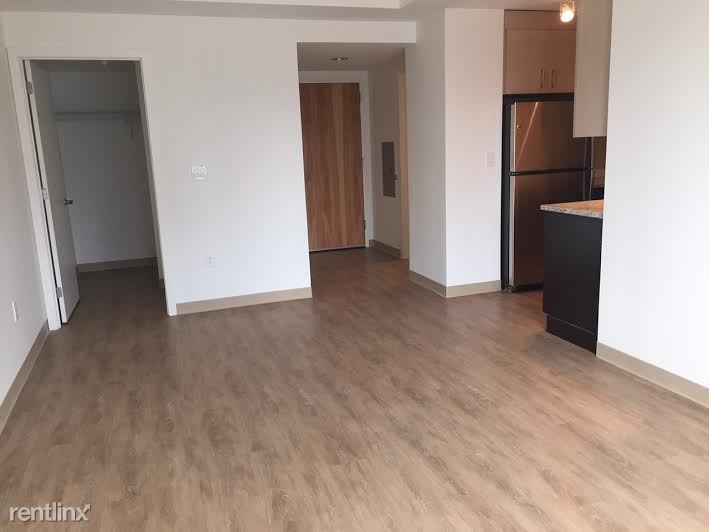 Foto principal - 77 Tyler St