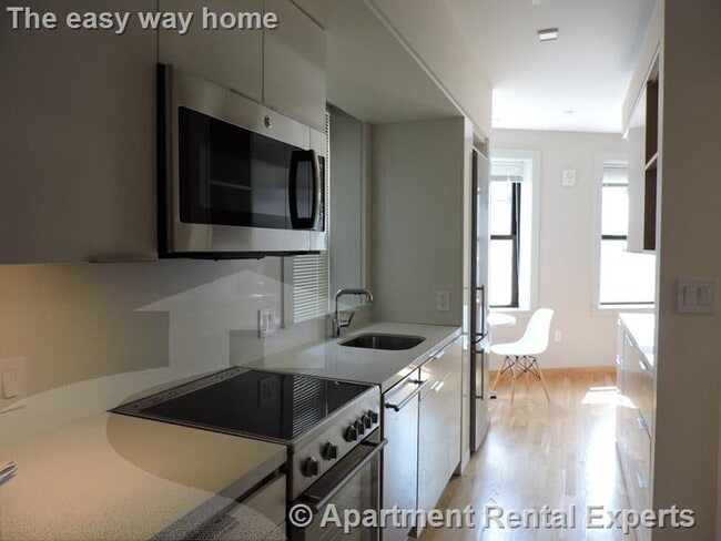 Photo - 115 Mt Auburn St Apartment