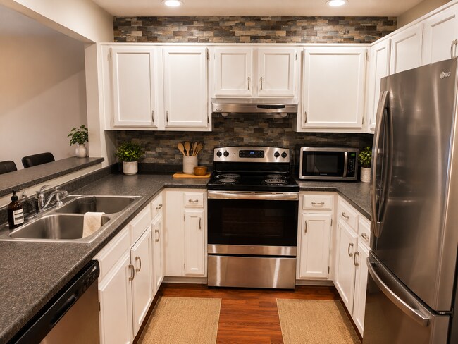 Foto del edificio - 5162 Laurel Bridge Ct SE