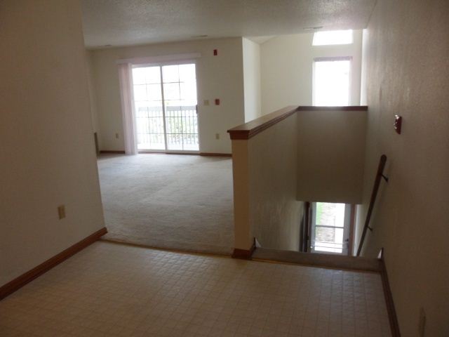 Building Photo - 906 Fox Creek Dr