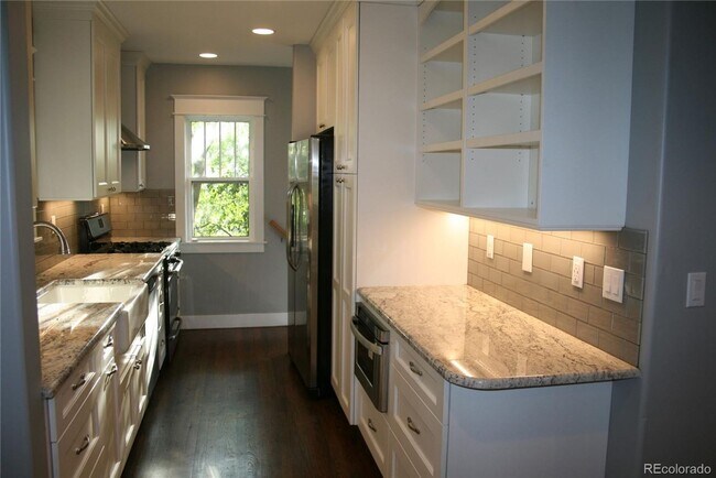 Foto del edificio - Prime Wash Park location!! Modern remodeled bungalow with high-end finishes close to Wash Park, r...
