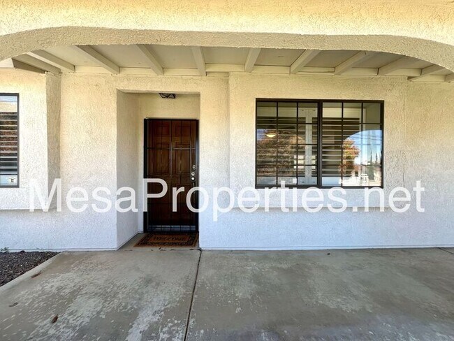 Foto del edificio - 18387 Seaforth St