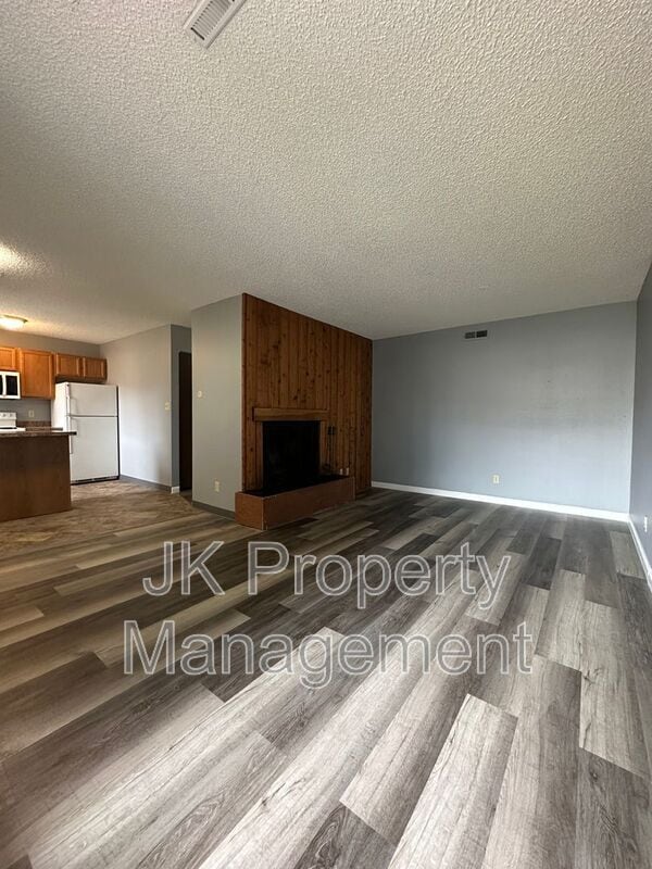 Building Photo - 3516 11th Ave S