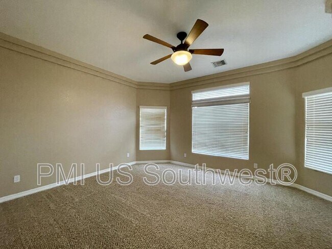 Foto del edificio - 11 Hickory Knoll Cir