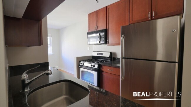 Foto del edificio - 623 W Wrightwood Ave