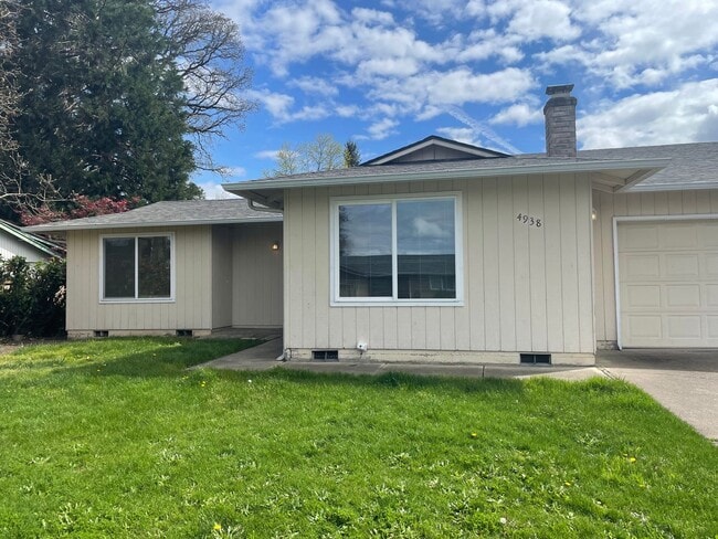 Building Photo - 3 bed home In South Salem