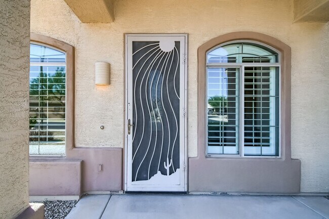 Foto del edificio - Three Bedroom Home in Goodyear