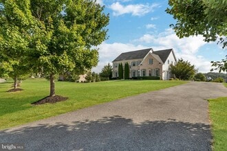 Building Photo - 14866 Michele Dr