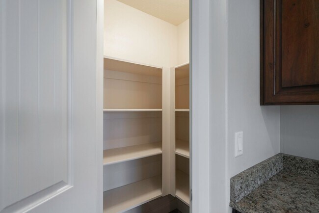 Foto del edificio - Pet Friendly - 3 Bedroom 2 Bathroom Home!