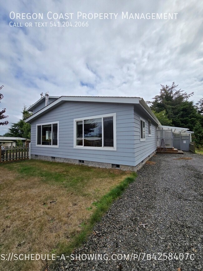 Foto del edificio - 365 SW Pacific View St