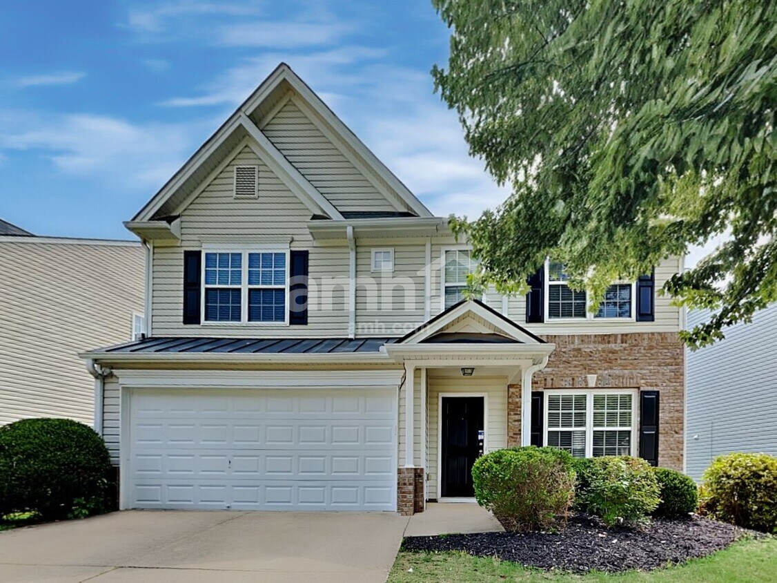 Foto principal - 327 Meadows Ln