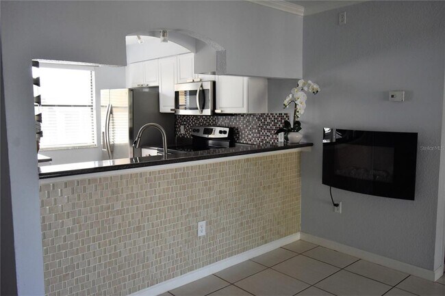 Building Photo - 10177 Sailwinds Blvd S