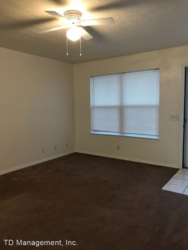 Building Photo - 2 br, 1 bath House - 405 Redbud Ln