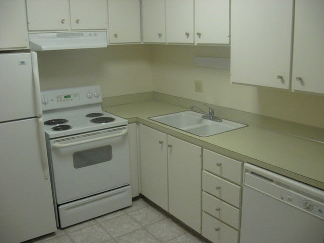 Building Photo - 3724 Jackson St