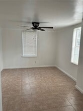 Building Photo - 2725 Rutland St