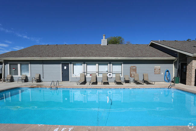 Building Photo - The Reserve At Barry Apartments