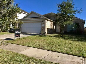 Building Photo - 30318 Emerson Creek Dr