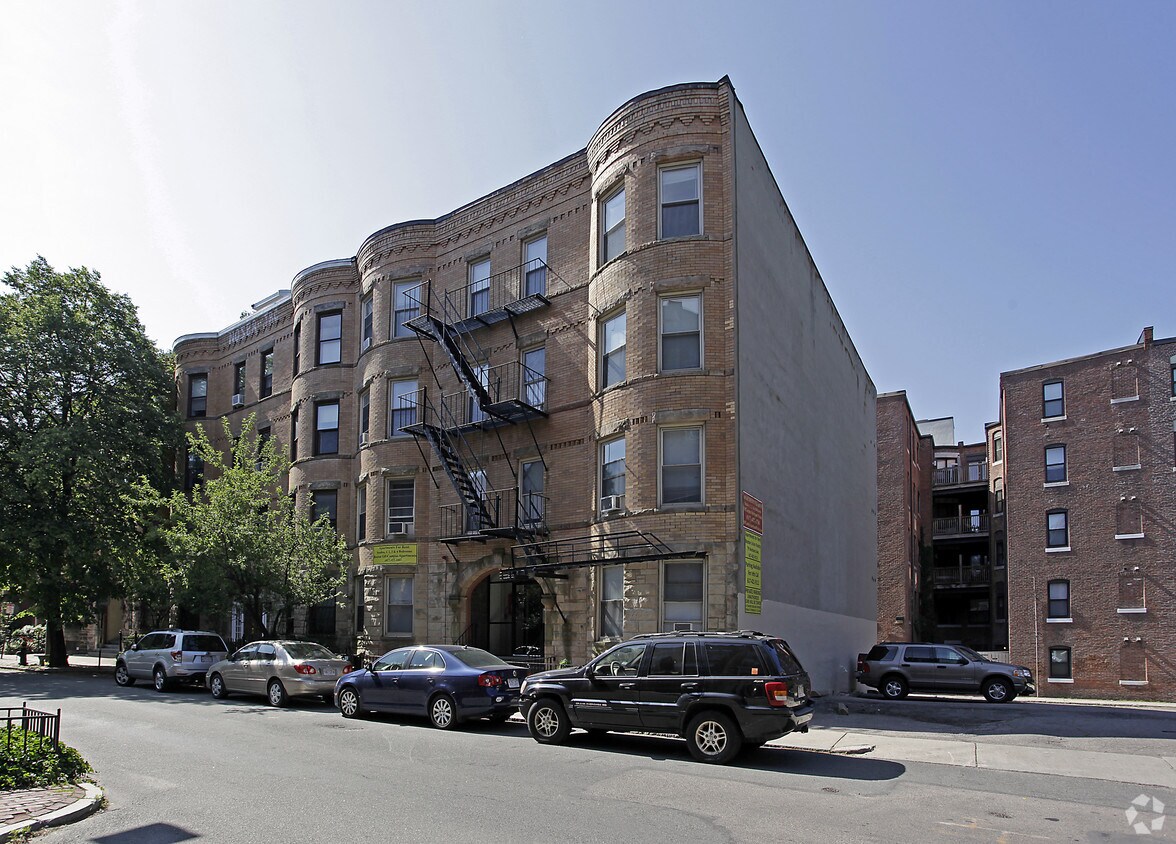 Foto principal - Symphony Road Apartments