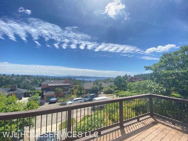 Foto del edificio - 4 br, 2.5 bath House - 4962 Purdue Ave NE