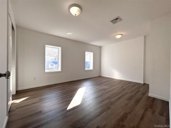 Foto del edificio - 32 Main St