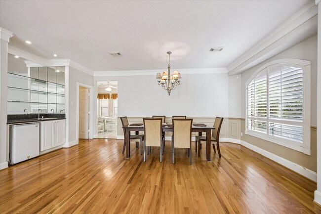 Foto del edificio - 2422 Dorrington St