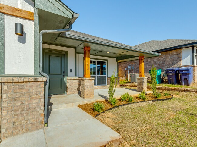 Foto del edificio - 18017 Sunny Stone Ln
