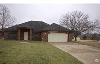 Building Photo - 1111 Lambrusco Dr
