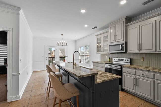 Building Photo - 6337 Bryant Cir