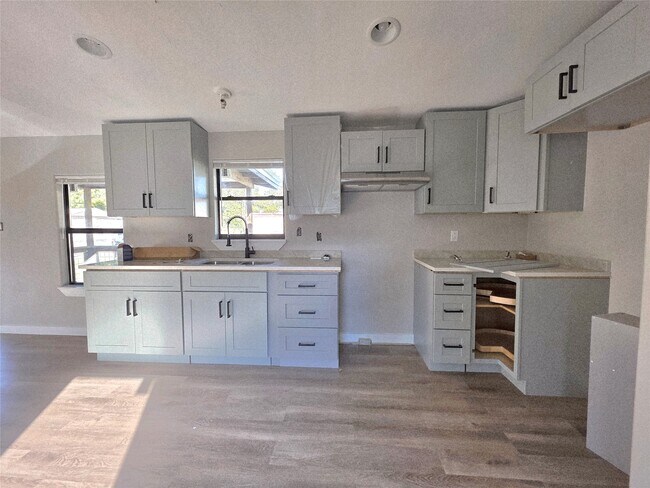 Foto del edificio - 310 Paddock St