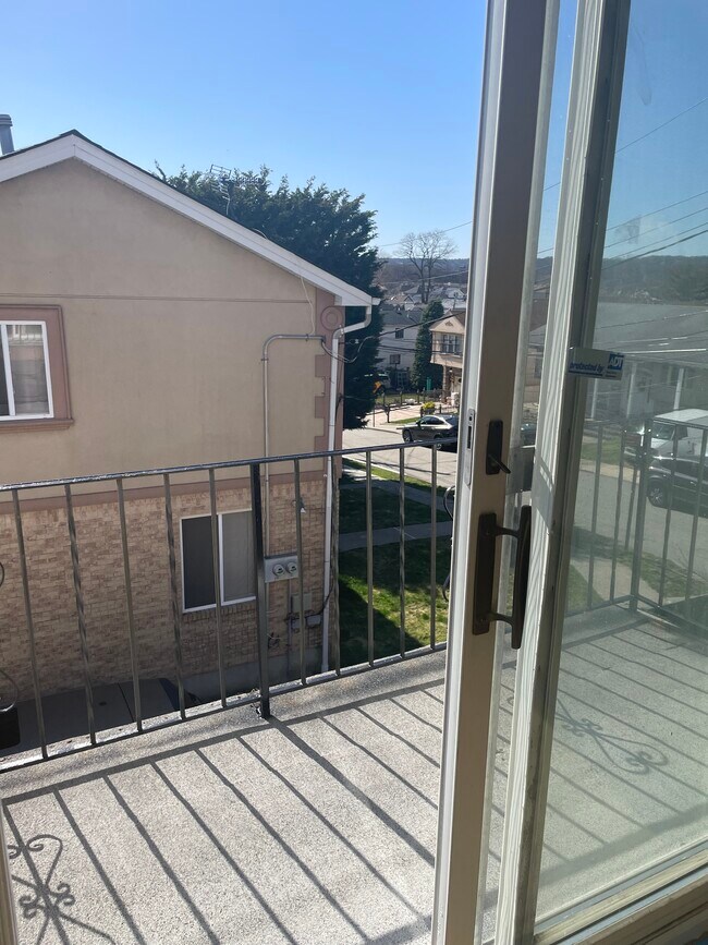 Foto del edificio - 52 Piave Ave