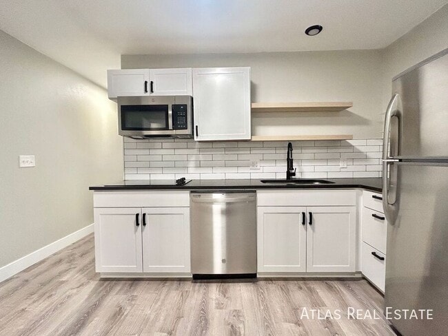 Foto del edificio - 4711 Columbine St