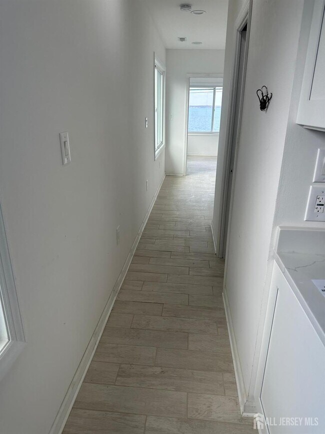 Foto del edificio - 111 Bayview Dr