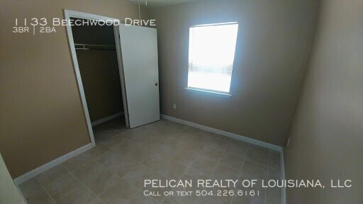 Building Photo - 1133 Beechwood Dr