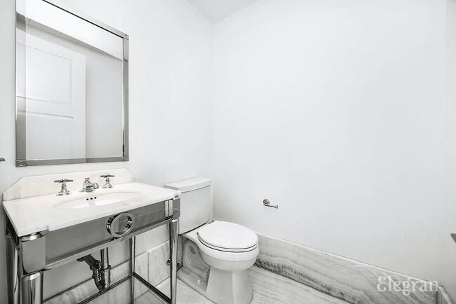 Building Photo - 30 Park Pl