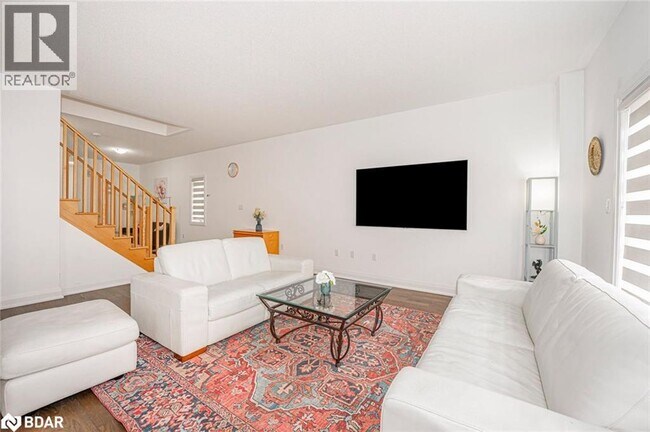 Building Photo - 42 Alaskan Heights