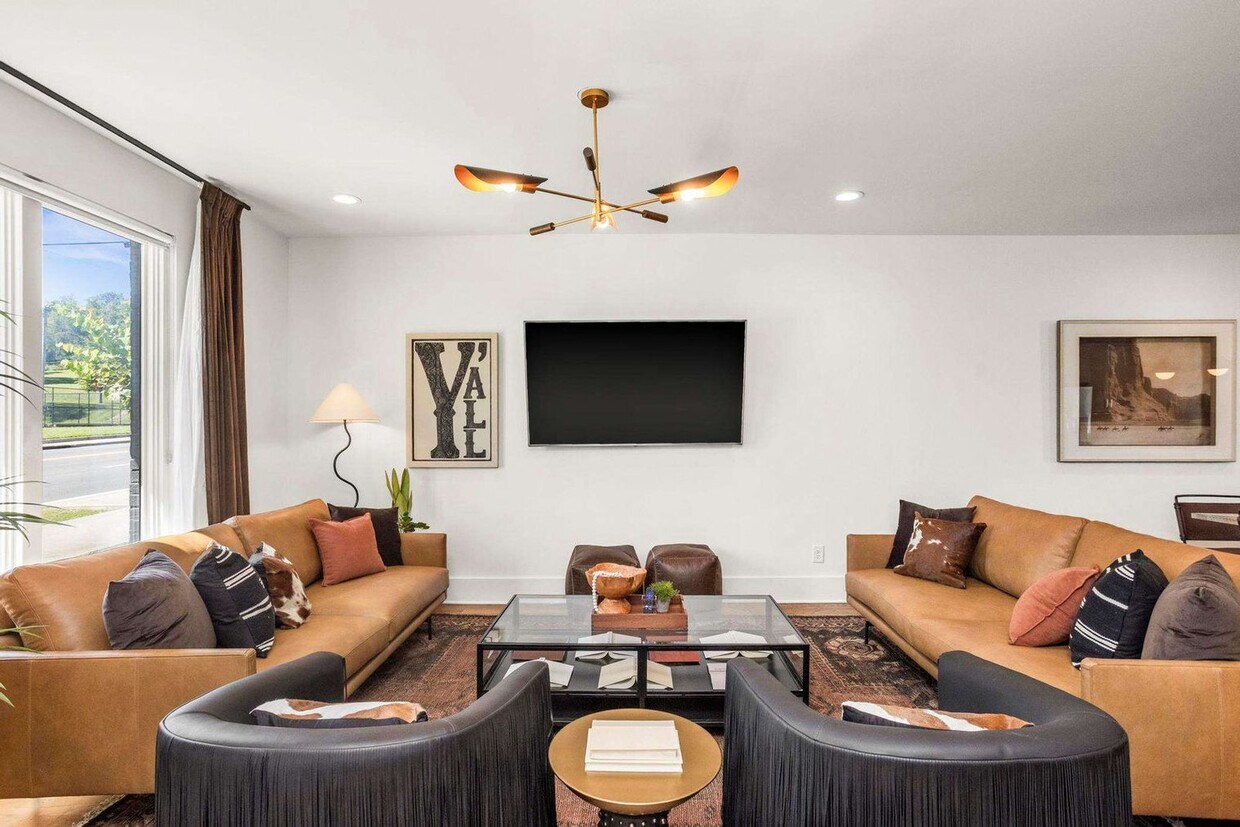 Foto principal - 776 E Argyle Ave
