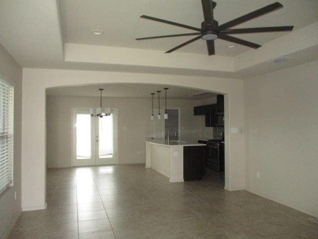 Building Photo - 704 Mercado Ln