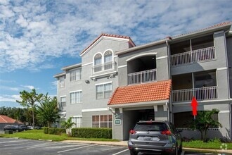 Building Photo - 18001 Richmond Pl Dr