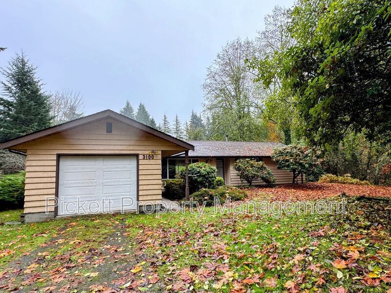 Primary Photo - 3100 Armstrong Ln NE