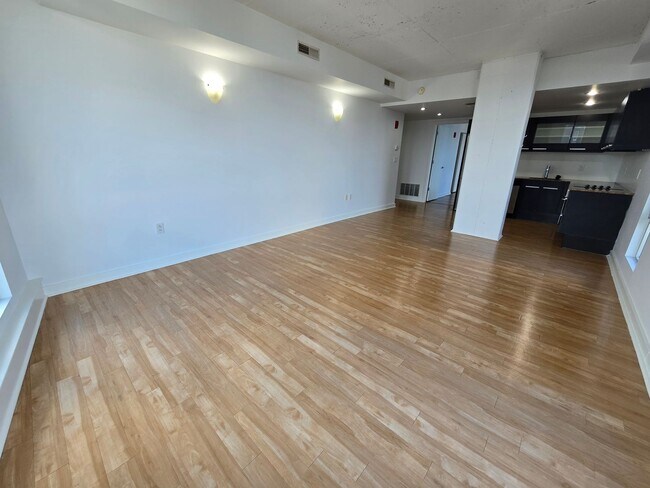 Building Photo - 212 Brown St